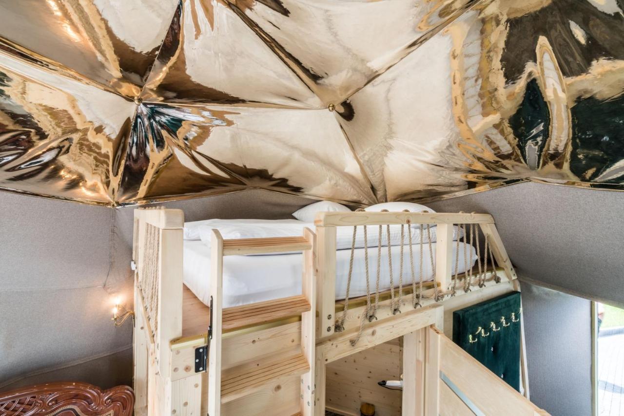 Glamp Royal Hotell Biały Dunajec Exteriör bild