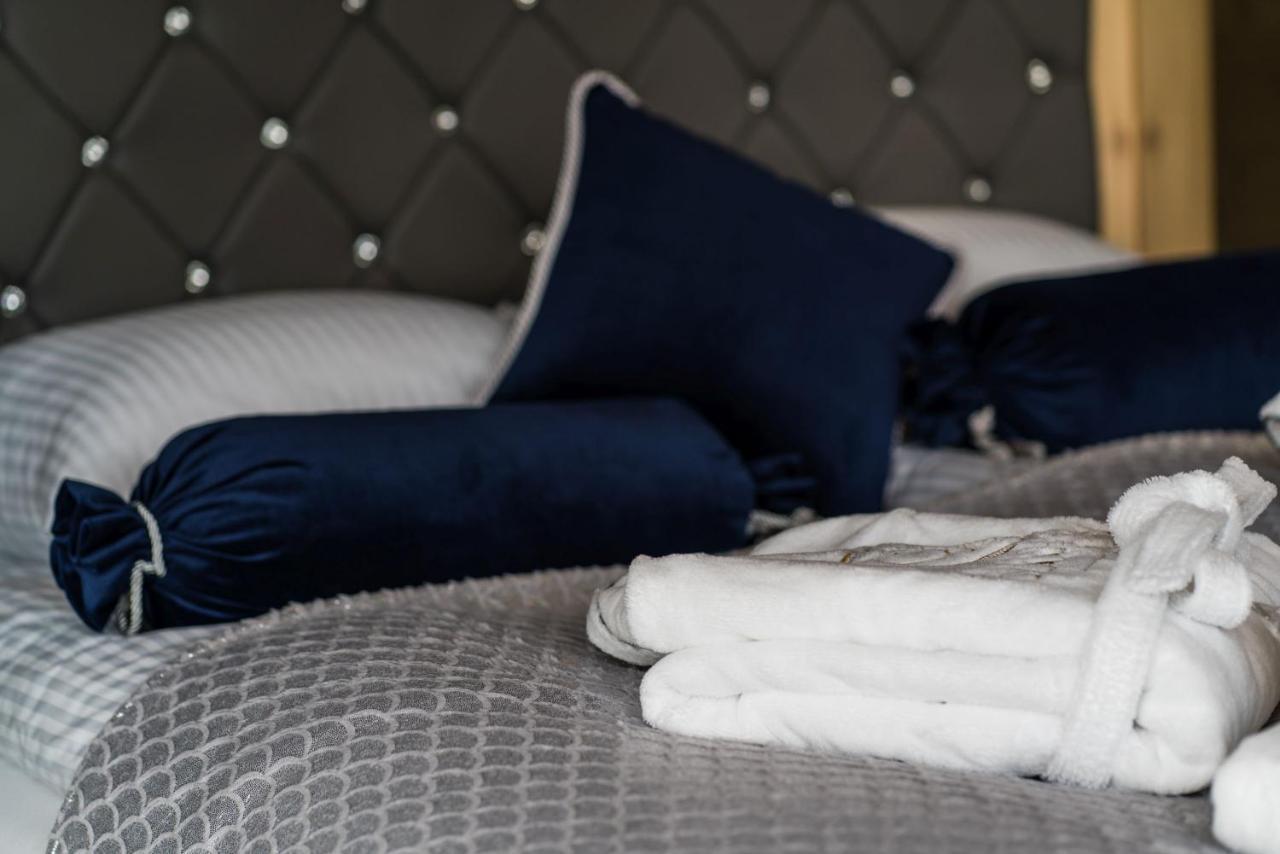 Glamp Royal Hotell Biały Dunajec Exteriör bild